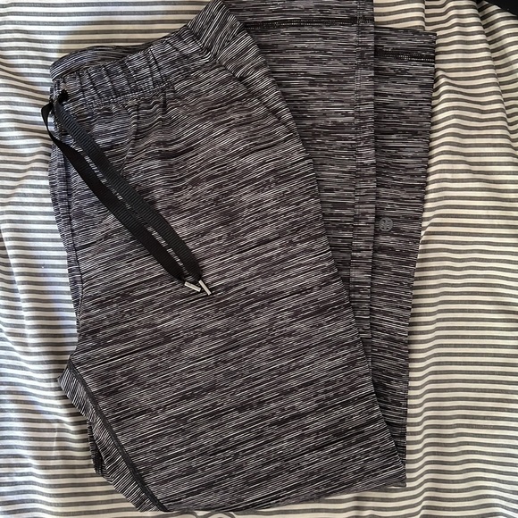 Lululemon Pants - Picture 2 of 3